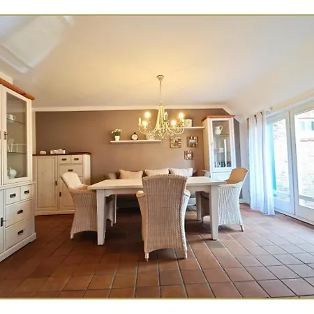- Herrenhof Nr 7 Leevhues Appartement *
