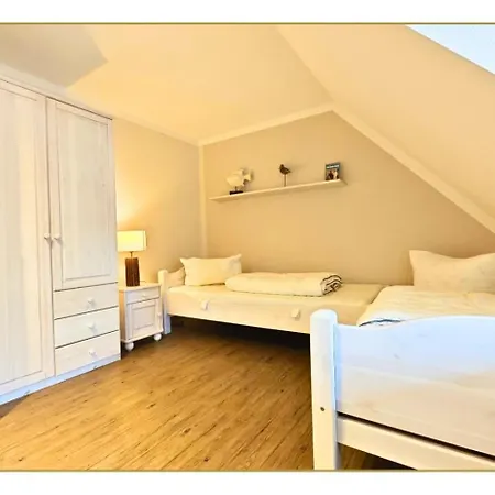 - Herrenhof Nr 7 Leevhues